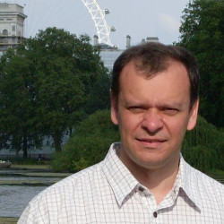 Dr. Bartha Csaba - Gyermektüdőgyógyász, Gyermekgyógyász