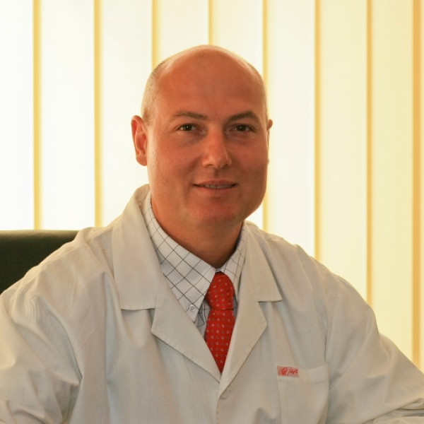 Dr. Mericli Metin - Nőgyógyász