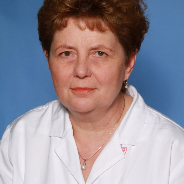 Dr. Tomsits Erika - Gyermek-gasztroenterol&oacute;gus