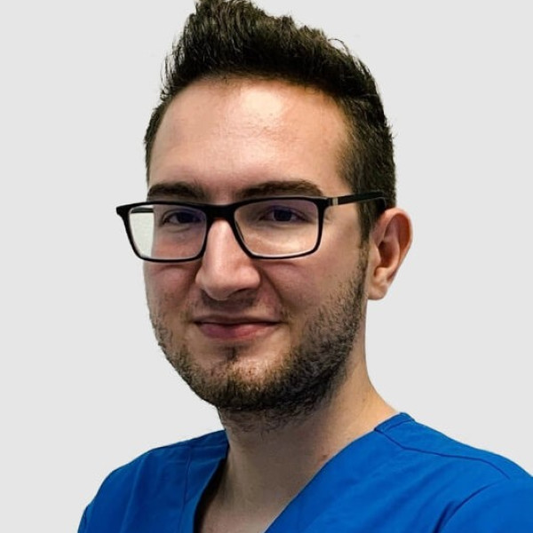 Dr. Zelenka Olivér - 