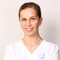 Dr. Faluhelyi Dóra - Nemigyógyász, Kozmetológus, Bőrgyógyász