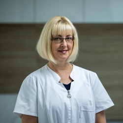 Dr. Szabó Judit Petra - Fül-orr-gégész, Gyermek fül-orr-gégész
