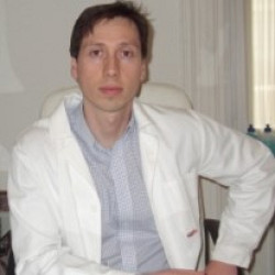 Dr. Debreczeni Attila - Nőgyógyász