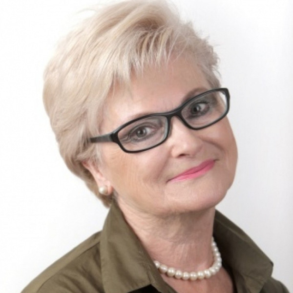 Prof. Dr. K&aacute;d&aacute;r Krisztina - Gyermekkardiol&oacute;gus