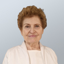 Dr. Ádám Zsófia - Belgyógyász, Kardiológus