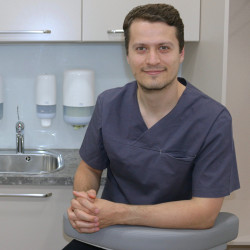 Dr. Juhász Donát Huba - Fogorvos