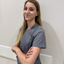 Dr. Toldi Tamara - Fogorvos