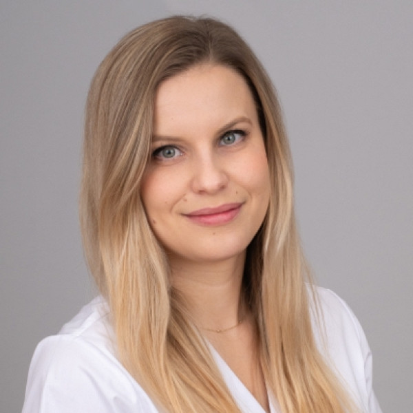 Dr. Kompanek Márta - Nőgyógyász