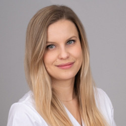 Dr. Kompanek Márta - Nőgyógyász