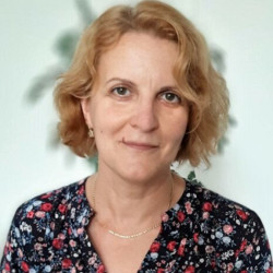 Dr. Eszlári Erika - Szemész