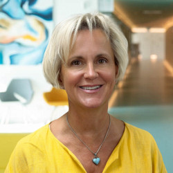 Dr. Hitre Erika - Onkológus, Belgyógyász