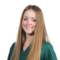 Dr. Dora Emese - Szájsebész szakorvos jelölt *, Fogorvos