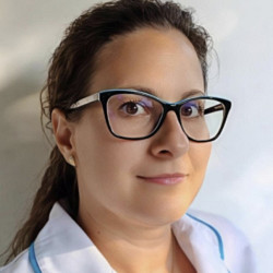 Dr. Szász Eszter - Szemész