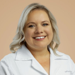Dr. Fabinyi Orsolya - Fül-orr-gégész, Gyermek fül-orr-gégész
