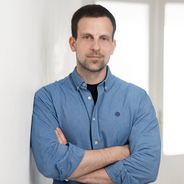 Ilka Andr&aacute;s - Pszichol&oacute;gus