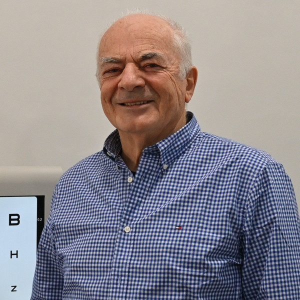 Dr. Gonda Gyula - Gyermek szemész, Szemész