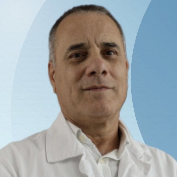 Dr. Ali Tarek - Urológus