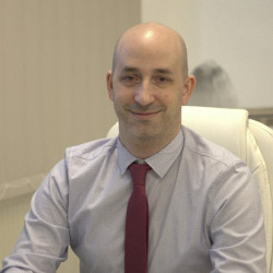 Dr. Bánvölgyi András - Bőrgyógyász