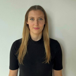 Batha Sára Kata - Gyógytornász