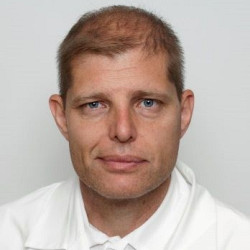 Dr. S&aacute;volt &Aacute;kos Zolt&aacute;n - Seb&eacute;sz, Onkol&oacute;gus