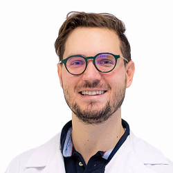 Dr. T&ouml;r&ouml;k B&aacute;lint - 