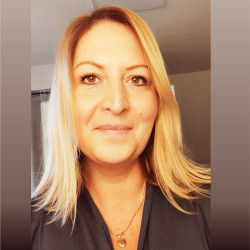 Mesitsné Varga Orsolya -