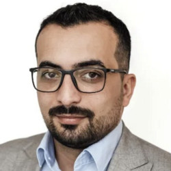 Dr. Ibrahim Sharouf - Nőgy&oacute;gy&aacute;sz