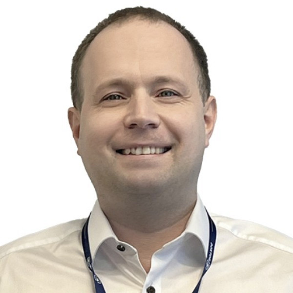 Dr. Cseh Tam&aacute;s - Neurol&oacute;gus