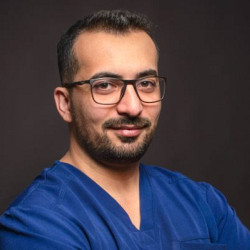 Dr. Ibrahim Sharouf - Nőgy&oacute;gy&aacute;sz