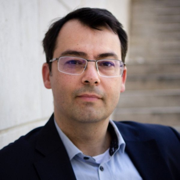 Solt&eacute;sz Attila - P&aacute;r-, &eacute;s csal&aacute;dterapeuta