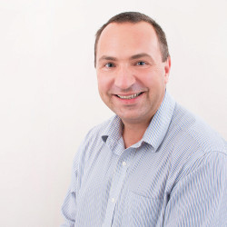 Dr. Barab&aacute;s Tam&aacute;s - 