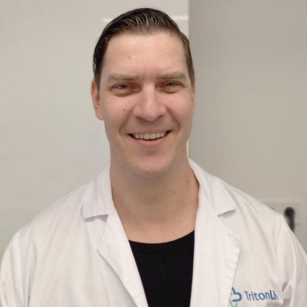 Dr. Koll&aacute;r &Aacute;kos - Nőgy&oacute;gy&aacute;sz