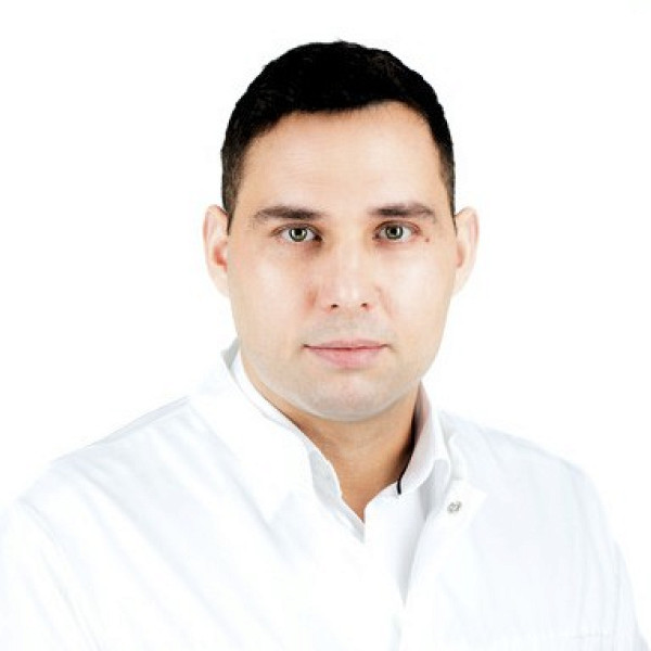 Dr. F&uuml;zes Attila - Plasztikai seb&eacute;sz, Seb&eacute;sz