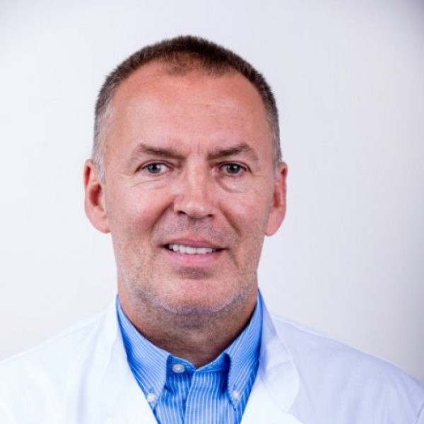 Dr. Pint&eacute;r L&aacute;szl&oacute; - Ortop&eacute;dus