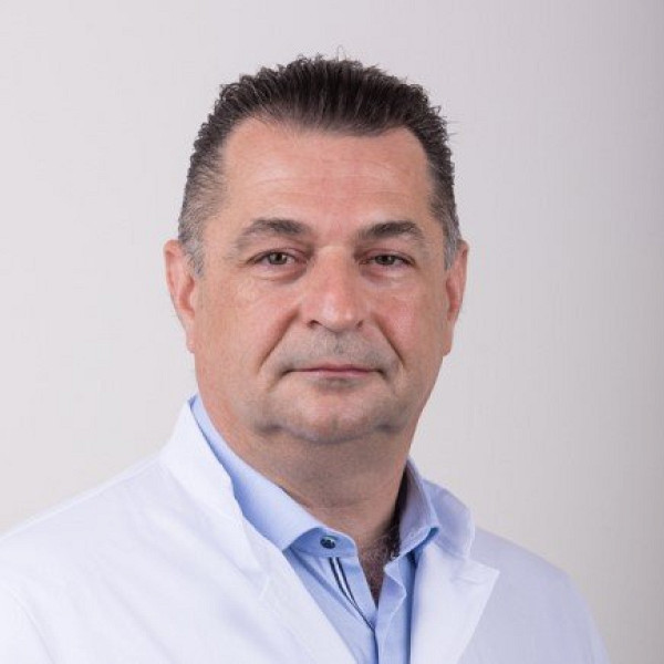 Dr. N&eacute;meth Zsolt - Nőgy&oacute;gy&aacute;sz