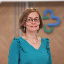 Dr. Danku Vikt&oacute;ria - Neurol&oacute;gus