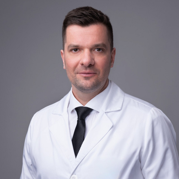 Dr. H&aacute;ncs Tivadar - Ortop&eacute;dus