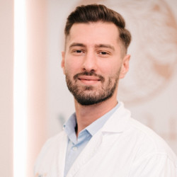 Dr. Barad&aacute;cs Istv&aacute;n - Nőgy&oacute;gy&aacute;sz