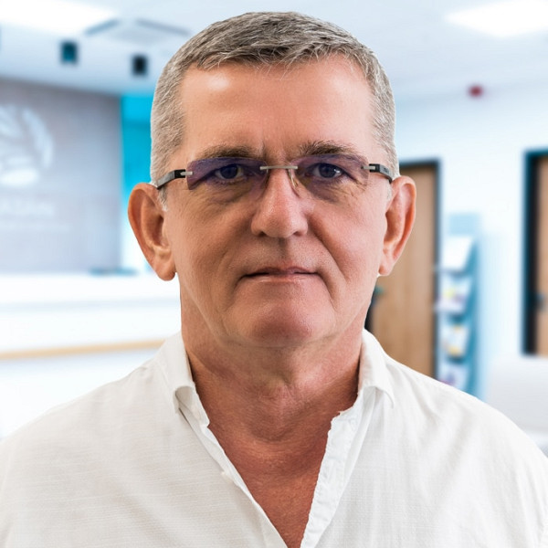 Dr. N&eacute;meth G&aacute;bor - Nőgy&oacute;gy&aacute;sz