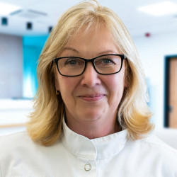 Dr. Pirschel Simone - 