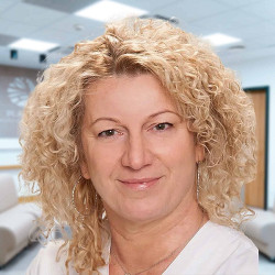 Dr. Tak&aacute;cs Marianna - 