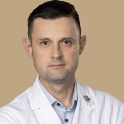 Dr. K&eacute;p&iacute;r&oacute; L&aacute;szl&oacute; - Plasztikai seb&eacute;sz