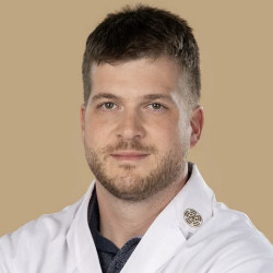 Dr. Kiss D&aacute;niel - Ortop&eacute;dus