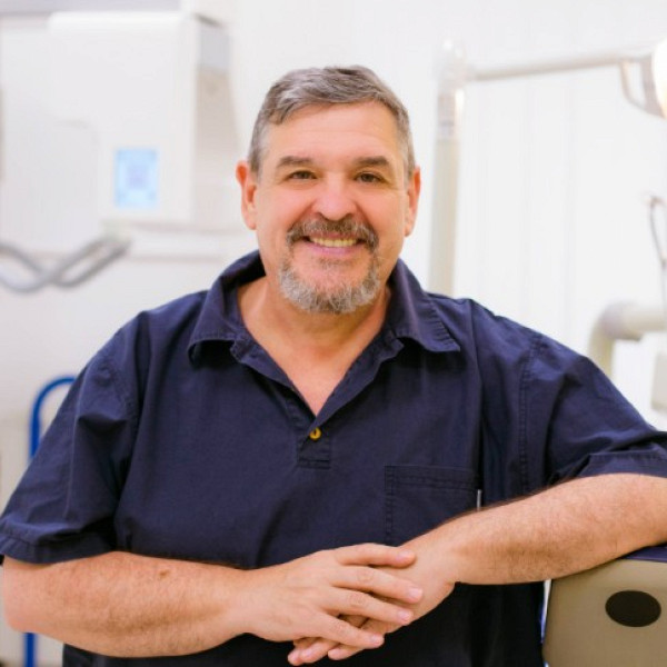 Dr. Fischer Marius - Fogorvos