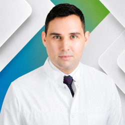 Dr. F&uuml;zes Attila - Plasztikai seb&eacute;sz
