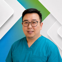 Dr. Yan Chen - F&uuml;l-orr-g&eacute;g&eacute;sz
