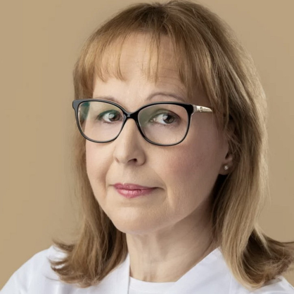 Dr. Csosz&aacute;nszki No&eacute;mi - Gyermek-gasztroenterol&oacute;gus