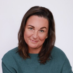 Hidegkuti Veronika - Pszichol&oacute;gus
