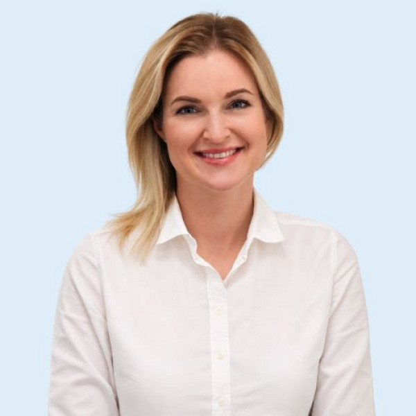 Dr. Kop&aacute;csy Orsolya - Bőrgy&oacute;gy&aacute;sz
