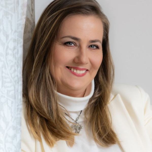 Kaj&aacute;rin&eacute; Katalin - Ment&aacute;lhigi&eacute;n&eacute;s szakember
